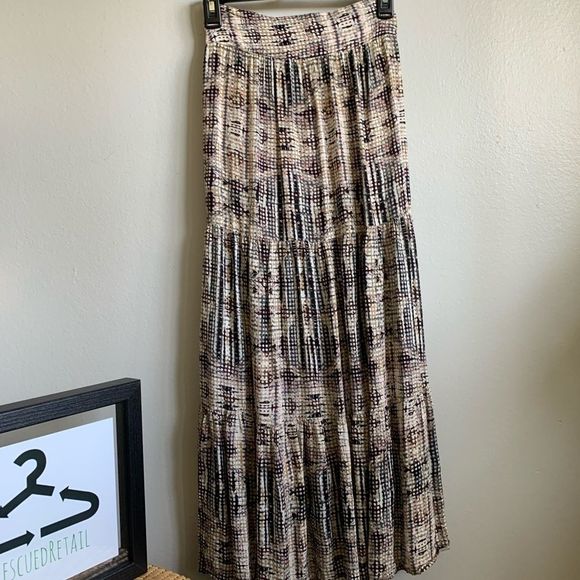 Solitaire Dresses & Skirts - Solitaire Tiered Ruffle Maxi Skirt - Size Small